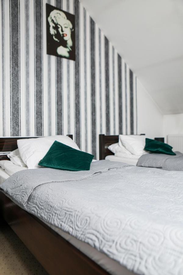 Hotel Zlotogorski Koscielec Экстерьер фото