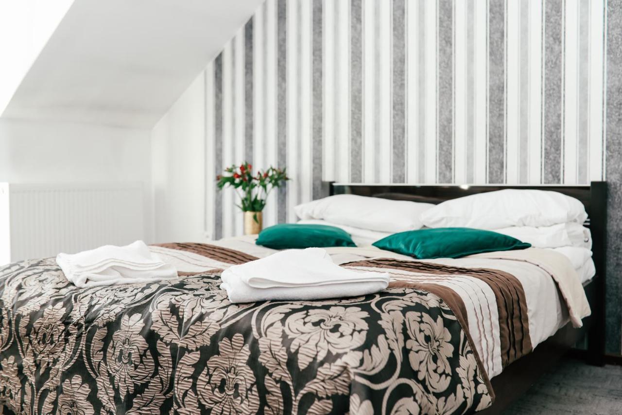 Hotel Zlotogorski Koscielec Экстерьер фото